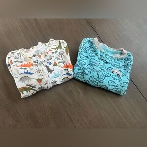 Carter’s 2 sleepers size 9 months